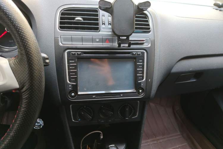 Used Volkswagen Polo 2014 1.4L Automatic Comfort Edition
