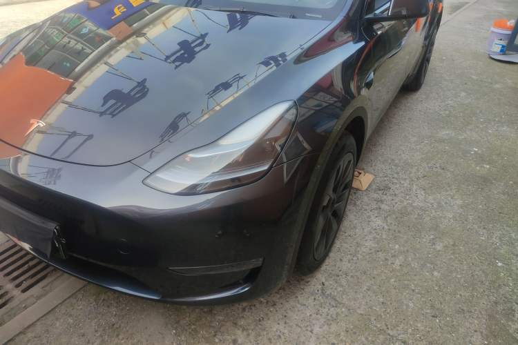 Used Tesla Model Y 2024 Long-Range All-Wheel-Drive Version
