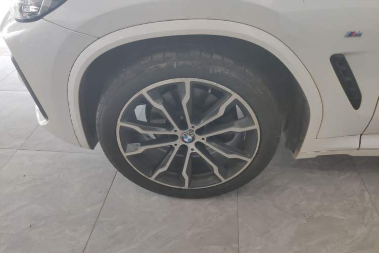 Used BMW X3 2022 xDrive30i Luxury Model M Night Sky Package Left Front Wheel Hub