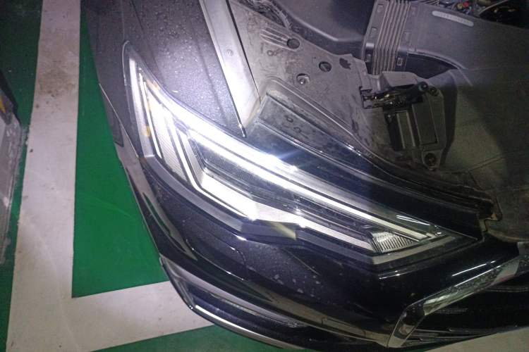 Used Audi A6L 2022 45 TFSI quattro Prestige Dynamic Edition Right Front Headlight