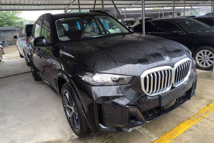 Used BMW X5 2023 xDrive 30Li Luxury M Sport Night Edition Package