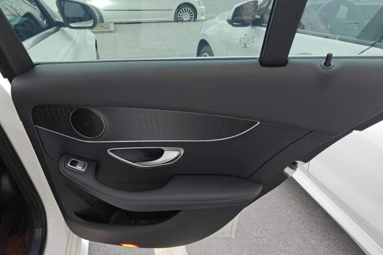 Used Mercedes-Benz C-Class 2017 Facelift C 200 Station Wagon