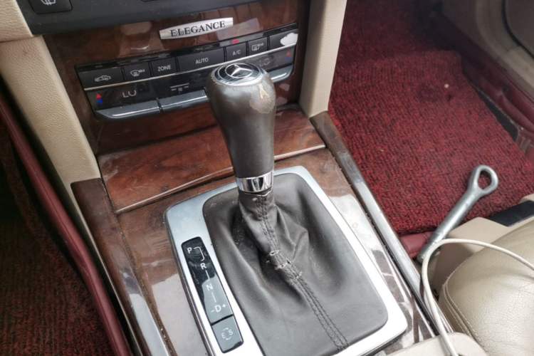 Used Mercedes-Benz E-Class 2010 E 260 L CGI Elegant Model