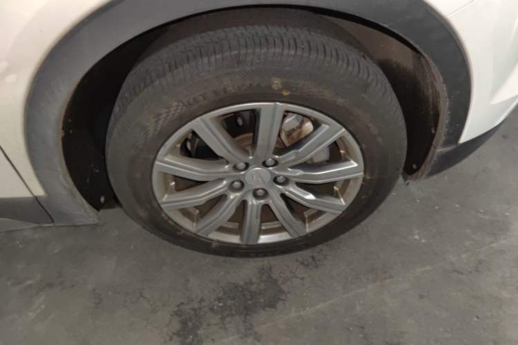 Used Cadillac XT4 2018 28T Two-Wheel Drive Leading Version
