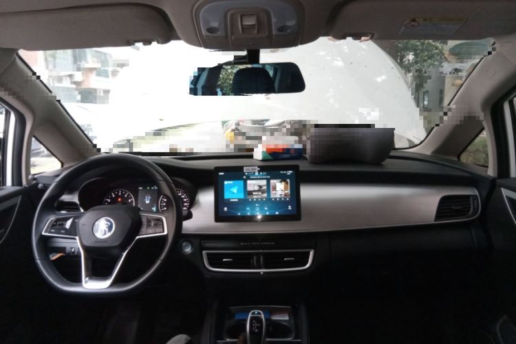 Used BYD Song MAX 2021 Upgraded Model 1.5T Automatic Luxury 7-Seater Center Console