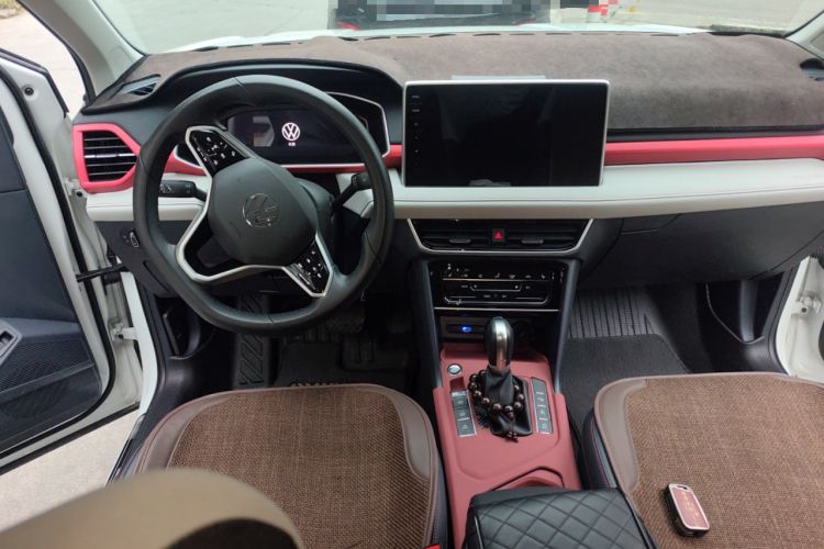 Used Volkswagen Tharu 2023 300TSI Two-Wheel-Drive Moon Luxury Edition Center Console