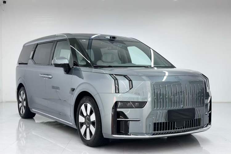 Used Zeekr 009 2024 Six-Seat Executive Version 4WD 140 kWh