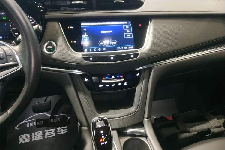 Used Cadillac XT5 2021 28T Four-Wheel Drive Luxury Version