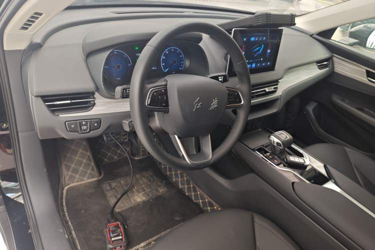 Used Hongqi E-QM5 2024 560km PLUS Center Console