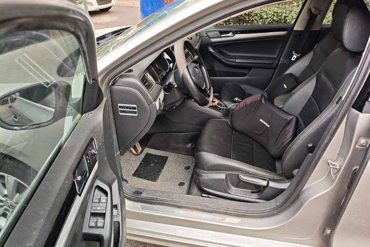 Used Volkswagen Sagitar 2015 1.6L Automatic Comfort Model