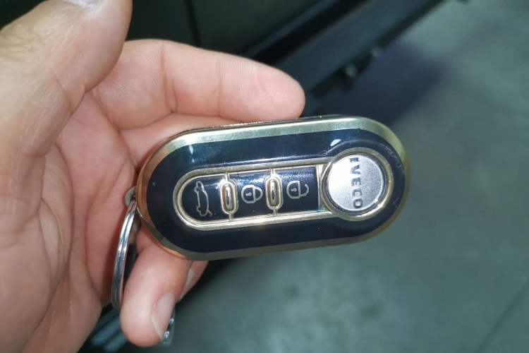 Used Iveco Eurocargo 2021 3.0T Automatic Super-Rui Short Wheelbase Low-Roof Manual-Door F1C Vehicle Key