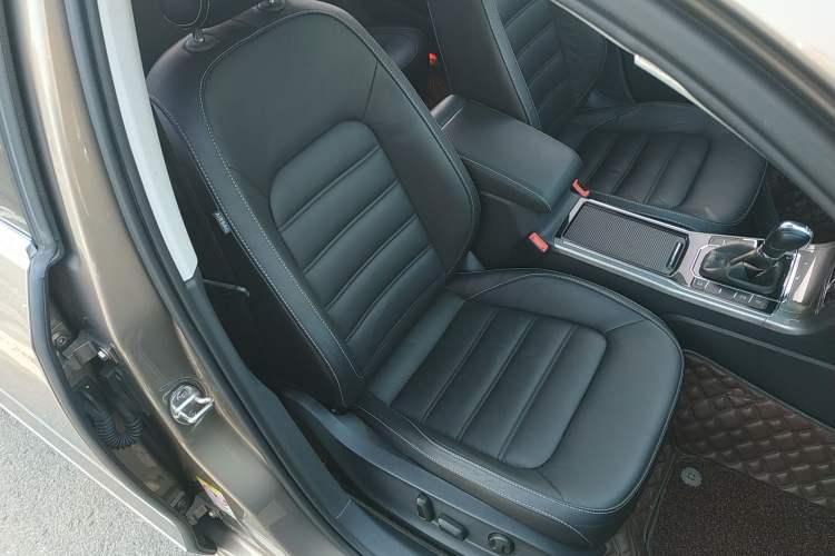 Used Volkswagen Passat 2016 330TSI DSG Luxury Edition