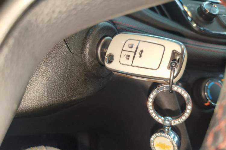 Used Chevrolet Monza 2019 RS 330T Automatic Comfort Edition China VI Standard Vehicle Key