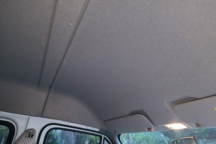 Used JMC Transit 2019 2.8T Commercial Version Short Wheelbase Mid-Roof 6-Seater China VI JX493