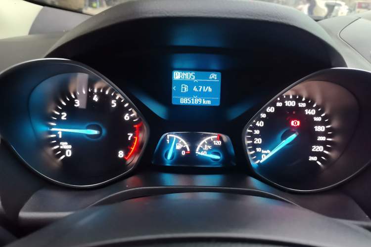 Used Ford Kuga 2019 EcoBoost 180 Two-Wheel-Drive Platinum Edition China VI Standard