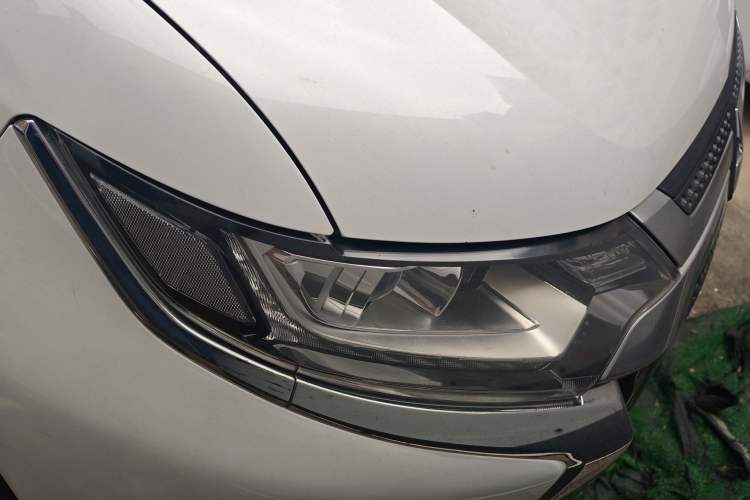 Used Mitsubishi Outlander 2020 2.0L Two-Wheel Drive Comfort Edition 5 Seats