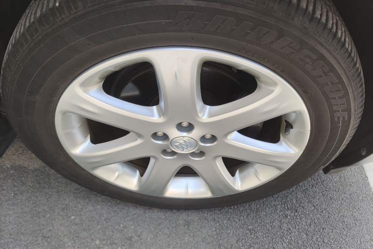 Used Buick Encore 2015 1.4T Automatic Two-Wheel Drive Urban Elite Version