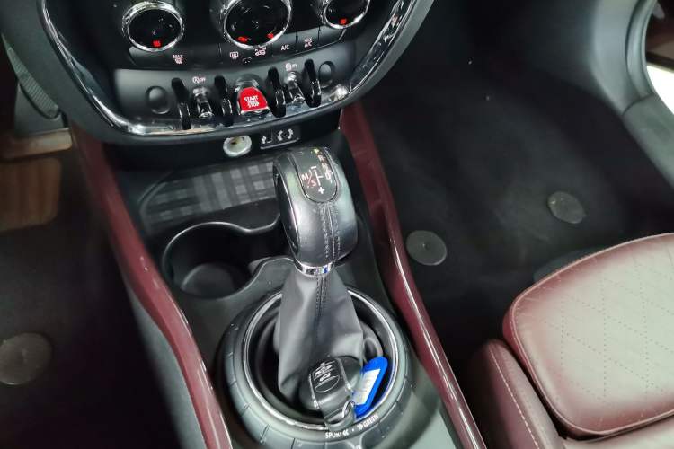 Used MINI Clubman 2016 Revised Version 1.5T COOPER Connoisseur Edition Gear Lever