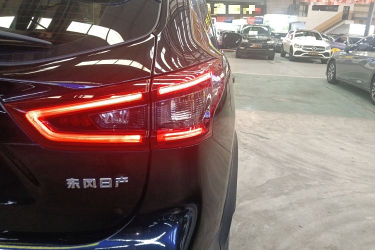 Used Nissan Qashqai 2022 2.0L CVT XV Smart Enjoyment Version Exterior 3