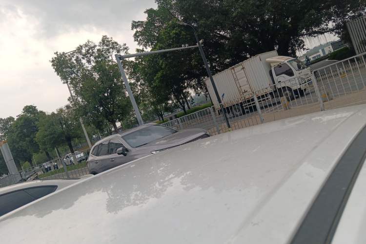 Used Geely Galaxy L6 2025 EM-i 140km Long-Range Version