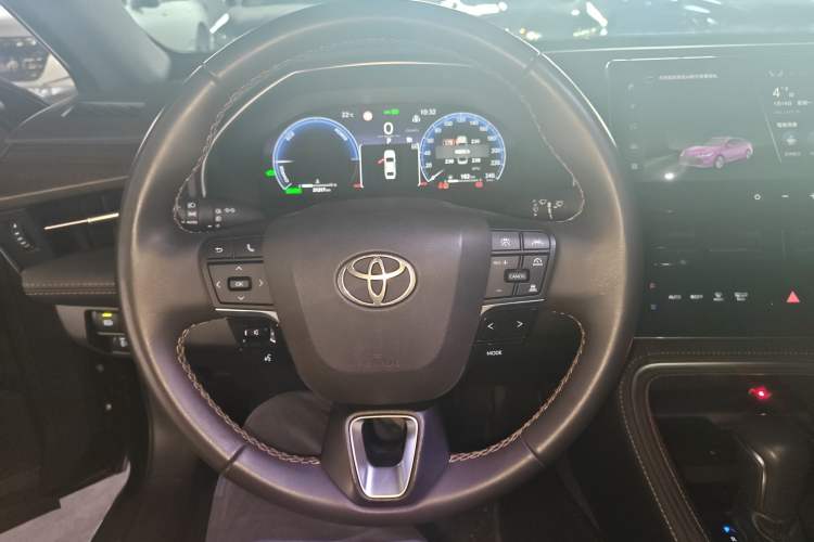 Used Toyota Avalon 2024 Dual-Engine 2.5L XLE Premium Edition
