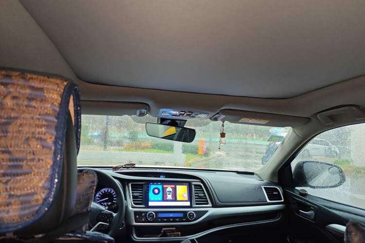 Used Toyota Highlander 2018 2.0T Four-Wheel Drive Luxury Edition 7 Seats China V Emission Standard