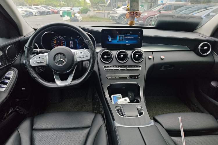 Used Mercedes-Benz C-Class 2020 Restyled C 260 L Sport Edition Center Console