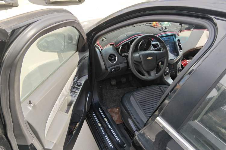 Used Chevrolet Cruze 2013 1.6L SE MT
