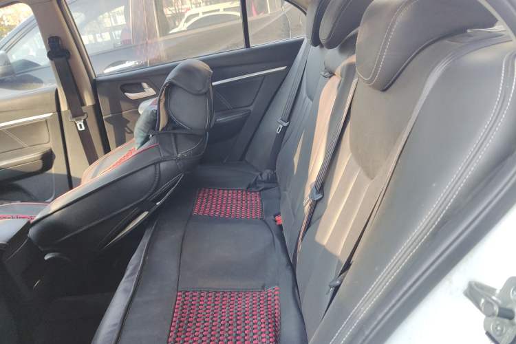 Used Geely Auto Emgrand 2016 Sedan 1.5L Manual Upward Edition