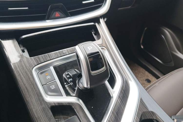 Used Geely Auto Jiajie 2021 Zhiqing 1.5TD DCT Luxury Model Gear Lever