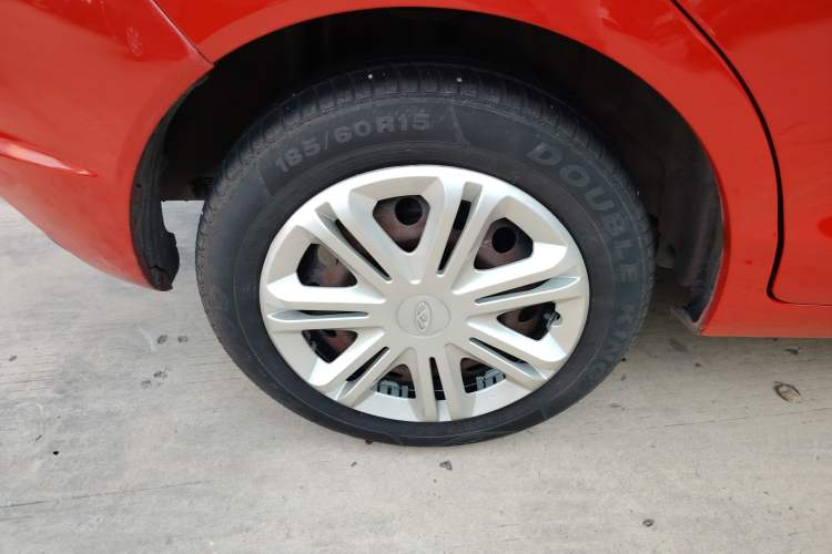 Used Chery Fengyun 2 2013 Hatchback 1.5L Manual Kuaiyi Edition