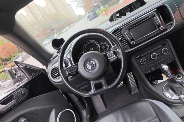 Used Volkswagen Beetle 2014 2.0 TSI Turbo Version Steering Wheel