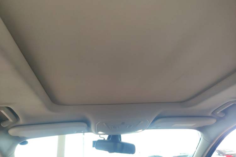 Used Ford Kuga 2019 EcoBoost 180 Two-Wheel-Drive Platinum Edition China VI Standard Headliner