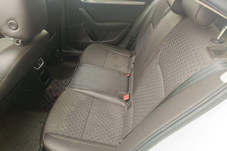 Used Skoda Octavia 2018 TSI230 DSG Luxury Edition