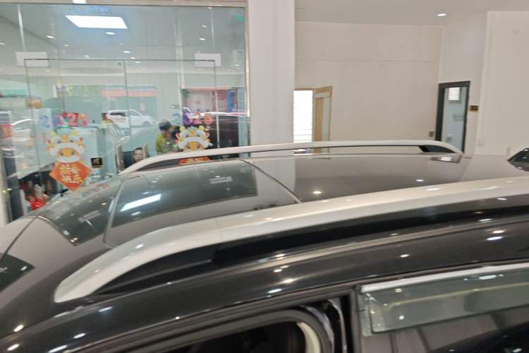 Used Venucia T70 2018 2.0L CVT Smart Enjoyment Version