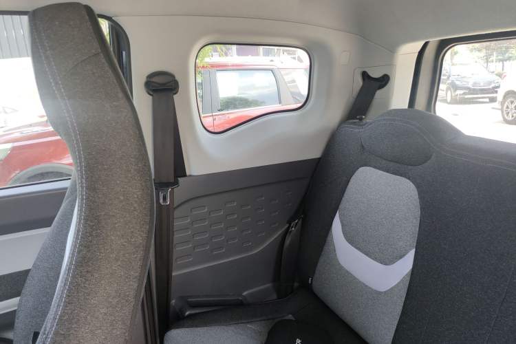 Used Chery New Energy QQ Ice Cream 2022 120km Conical Shape Lithium Iron Phosphate