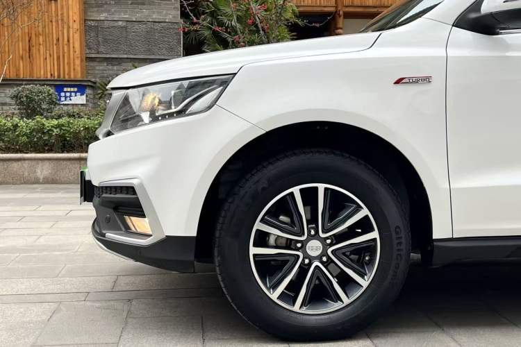 Used Geely Auto Vision X6 2018 1.4T CVT 4G Connected Flagship Edition
