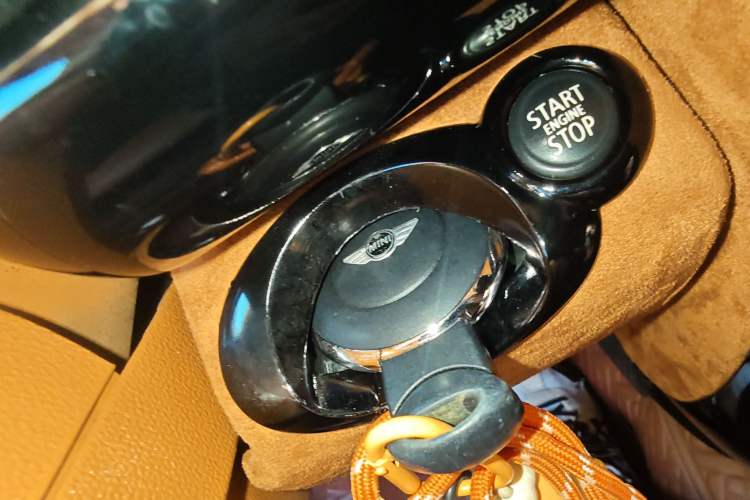 Used MINI 2010 1.6L COOPER Cheer
