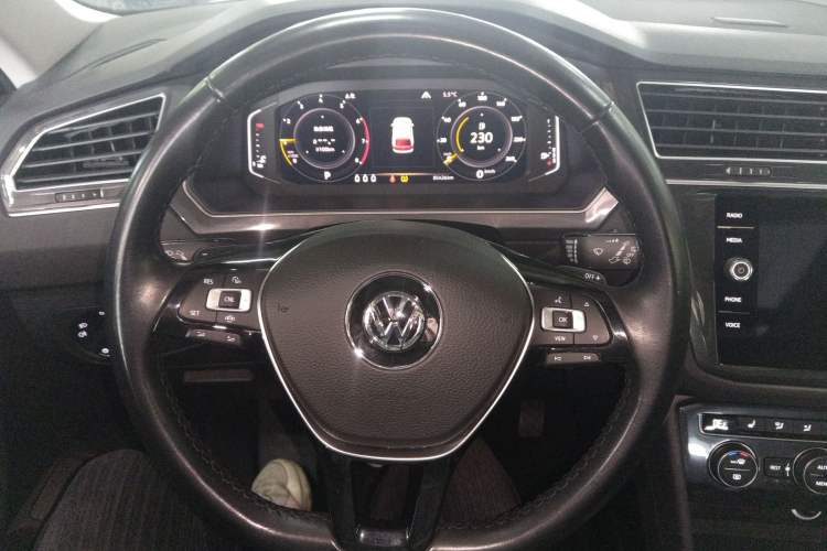 Used Volkswagen Tiguan 2018 330TSI All-Wheel-Drive Innovation Model