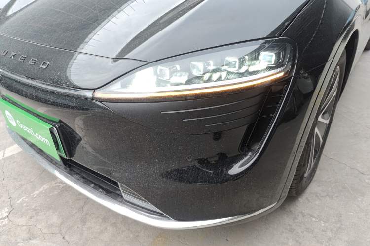 Used Hima Luxeed R7 2024 All-Electric 736 km Ultra