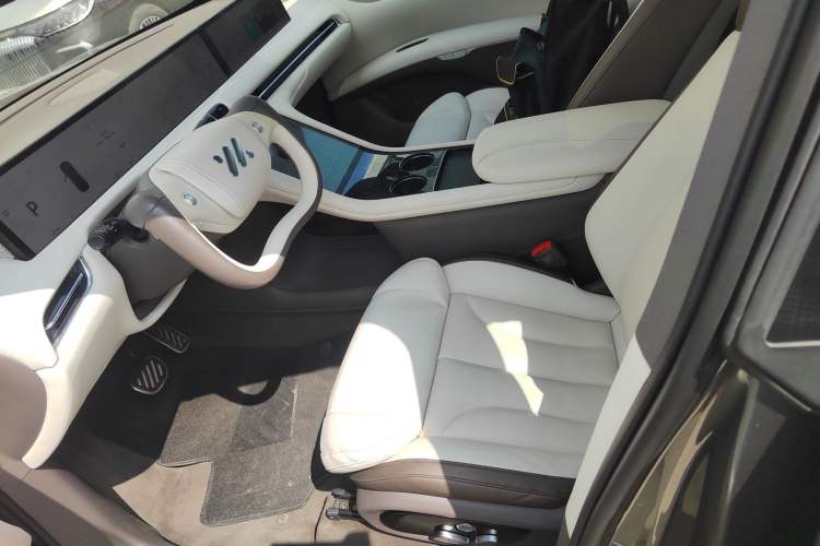 Used IM LS7 2023 77 kWh Urban Fit Rear-Wheel Drive Left Front Seat