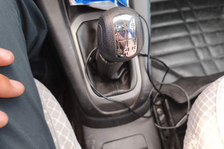 Used Citroen Elysee 2014 1.6L Manual Fashion Edition Gear Lever