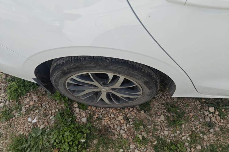 Used Geely Auto Emgrand 2022 4th Generation 1.5L Manual Luxury Model Right Rear Wheel Hub