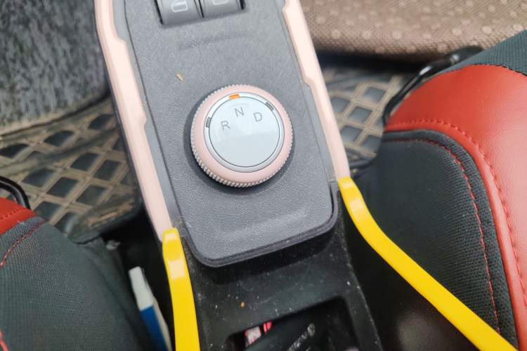 Used Chery QQ Ice Cream 2022 170km Sundae Phosphate Lithium-Ion
