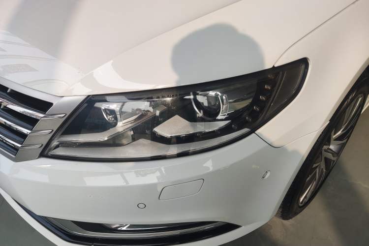 Used Volkswagen FAW-Volkswagen CC 2016 2.0 TSI Luxury Model Left Front Headlight