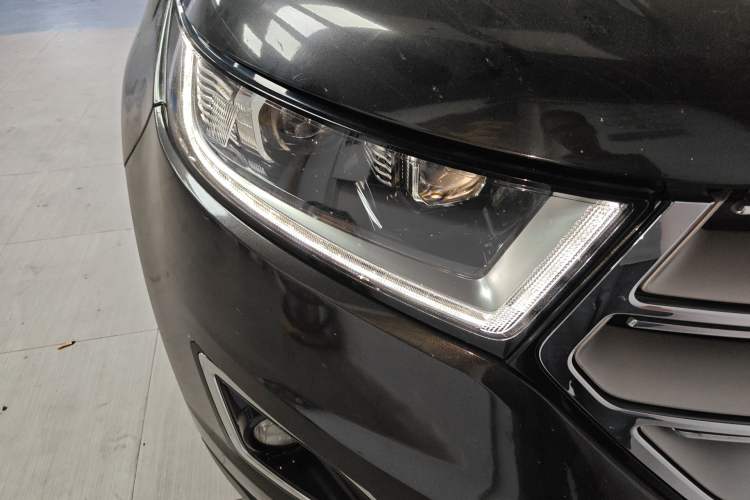 Used Ford Edge 2018 EcoBoost 245 Two-Wheel-Drive Titanium 7-Seater China V Standard