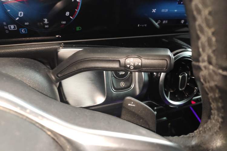 Used Mercedes-Benz GLB 2020 GLB 200 Dynamic Edition Gear Lever
