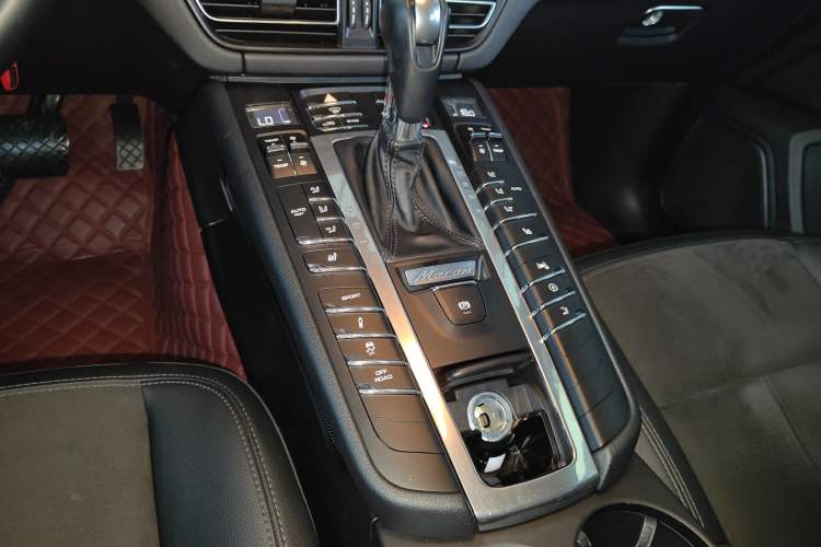 Used Porsche Macan 2018 Macan 2.0T