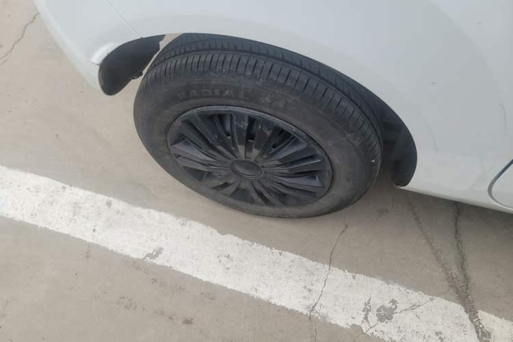 Used Geely Galaxy Panda 2024 Panda Mini 200km Endurance Bear Right Rear Wheel Hub