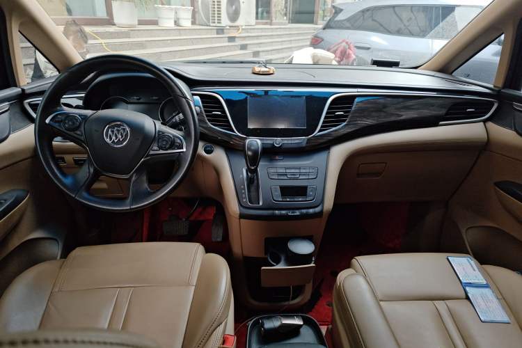Used Buick GL8 2017 ES 28T Premium Version China V Standard Center Console